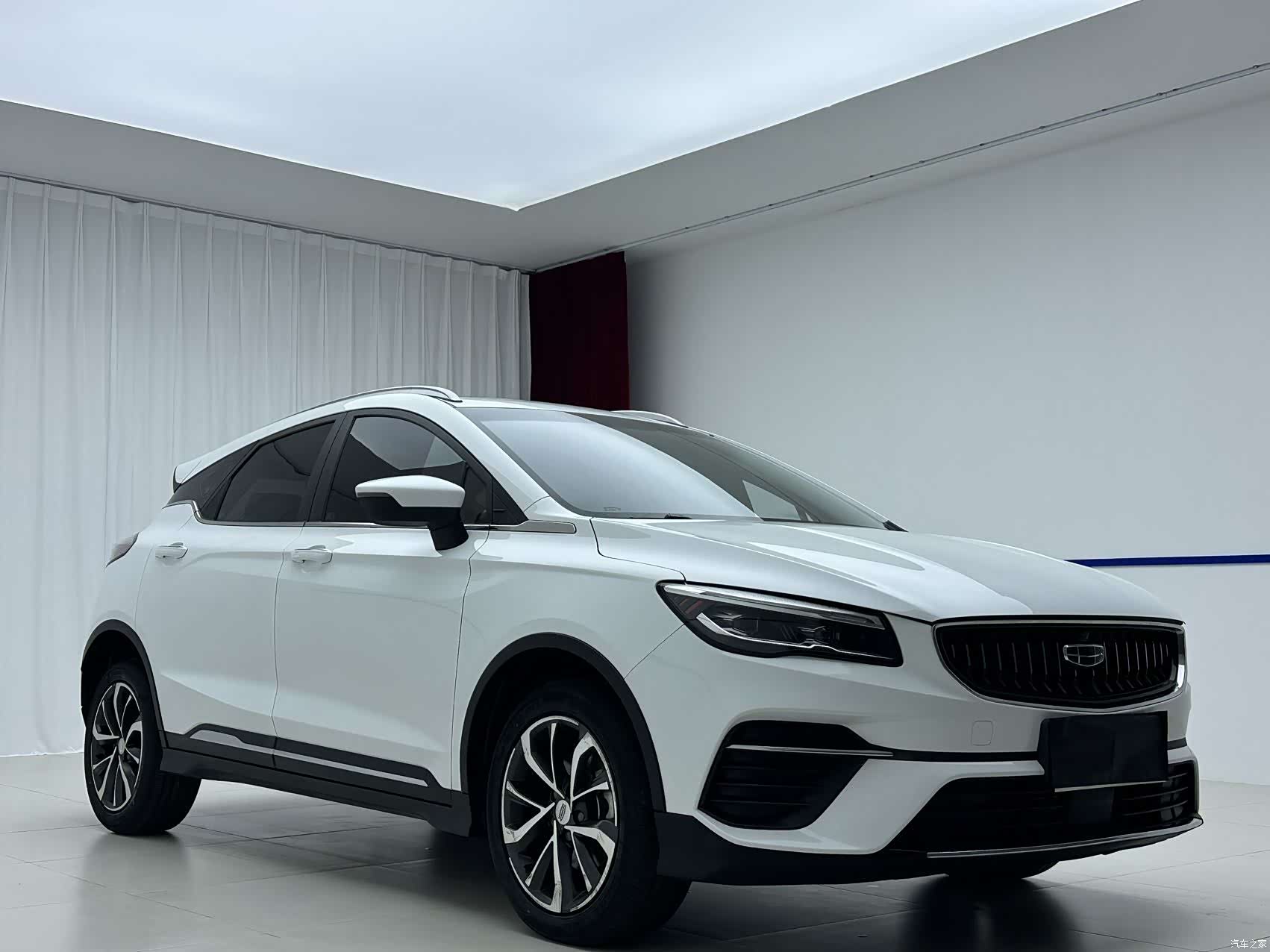 Geely Emgrand, 2022 3