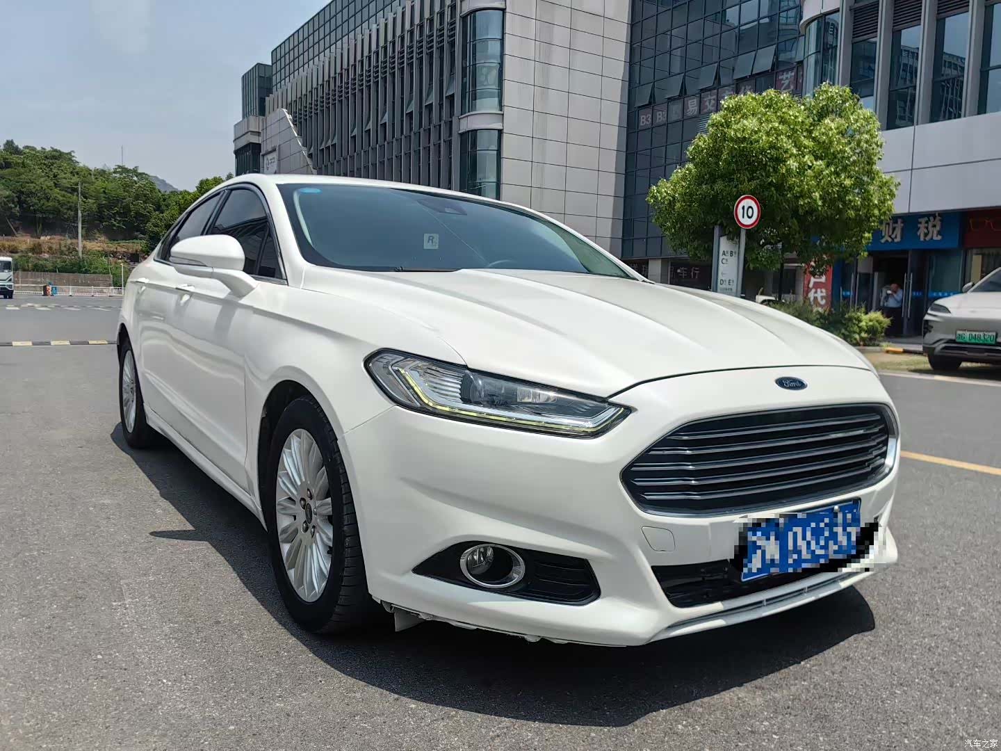Ford Mondeo, 2016 3