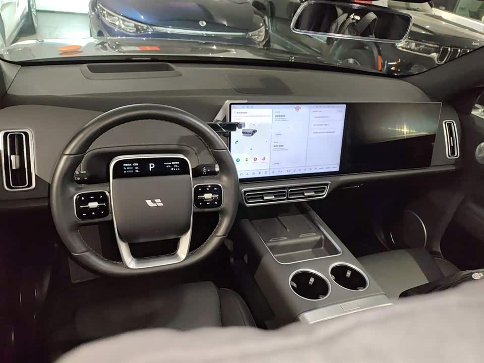 Li Auto Ideal L6