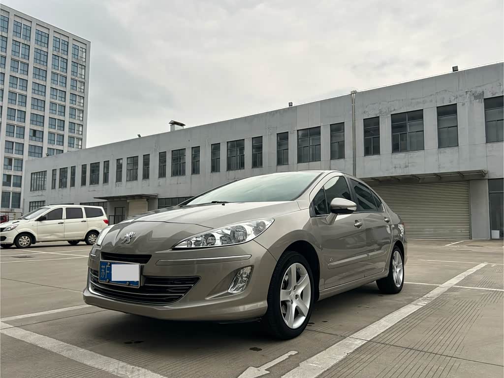 Peugeot 408