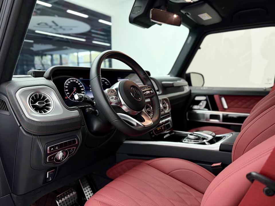 Mercedes-Benz G-class