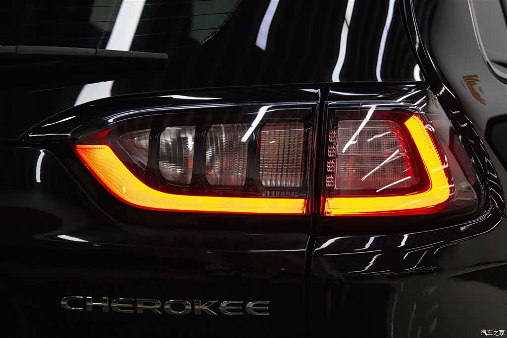 Jeep Cherokee, 2019 10
