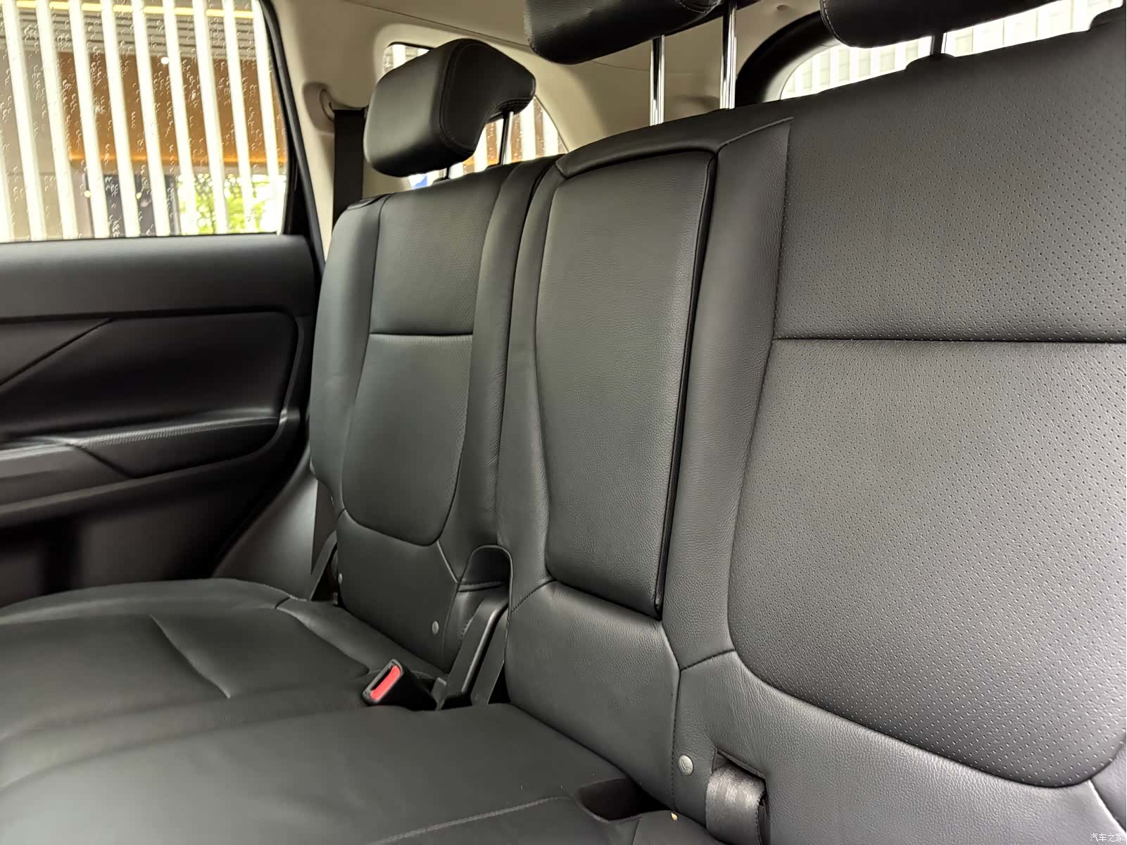 Mitsubishi Outlander, 2017 12