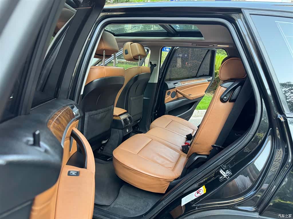 BMW X5, 2009 11