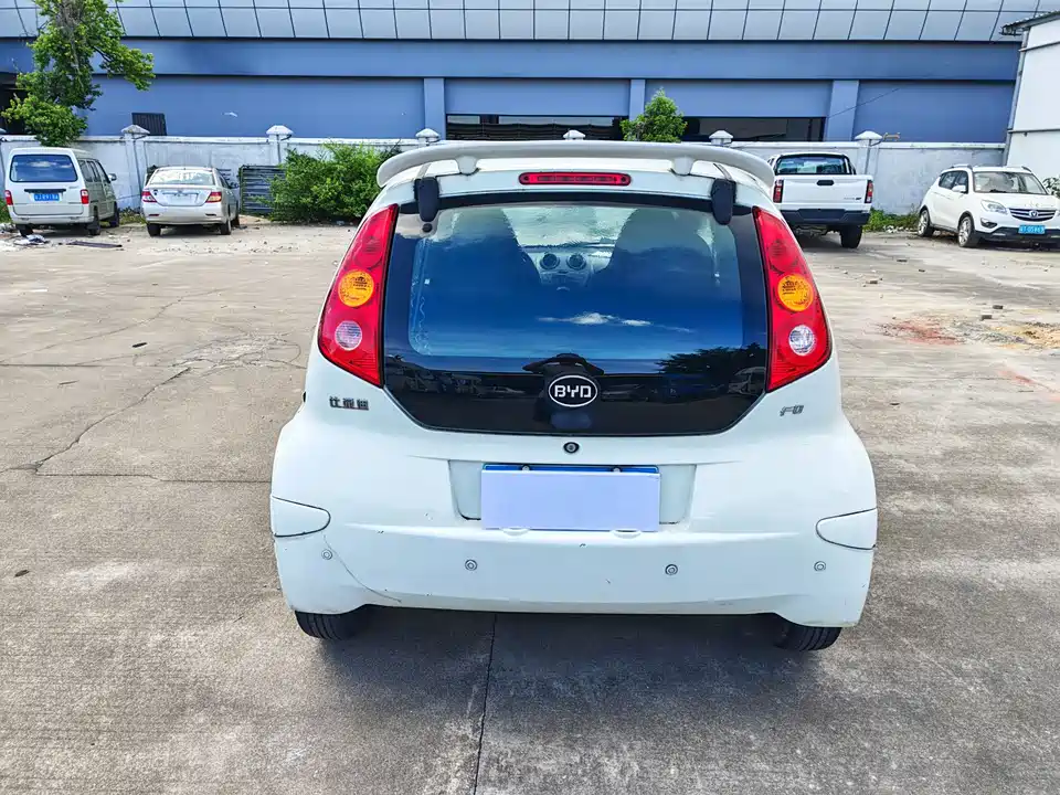 BYD F0