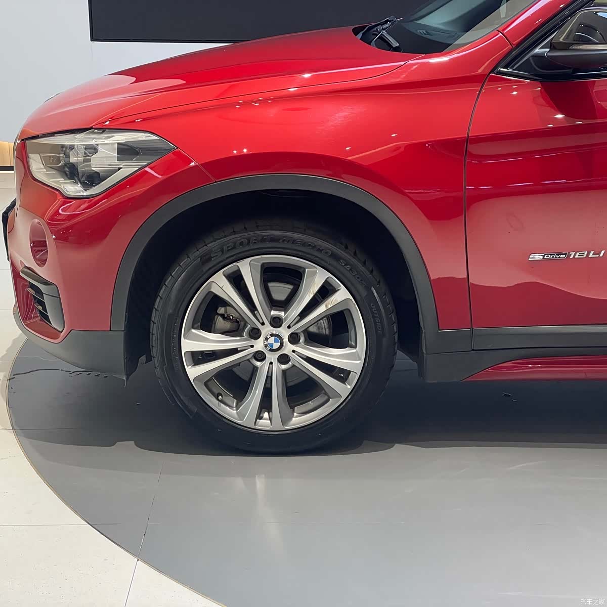BMW X1, 2018 все фото