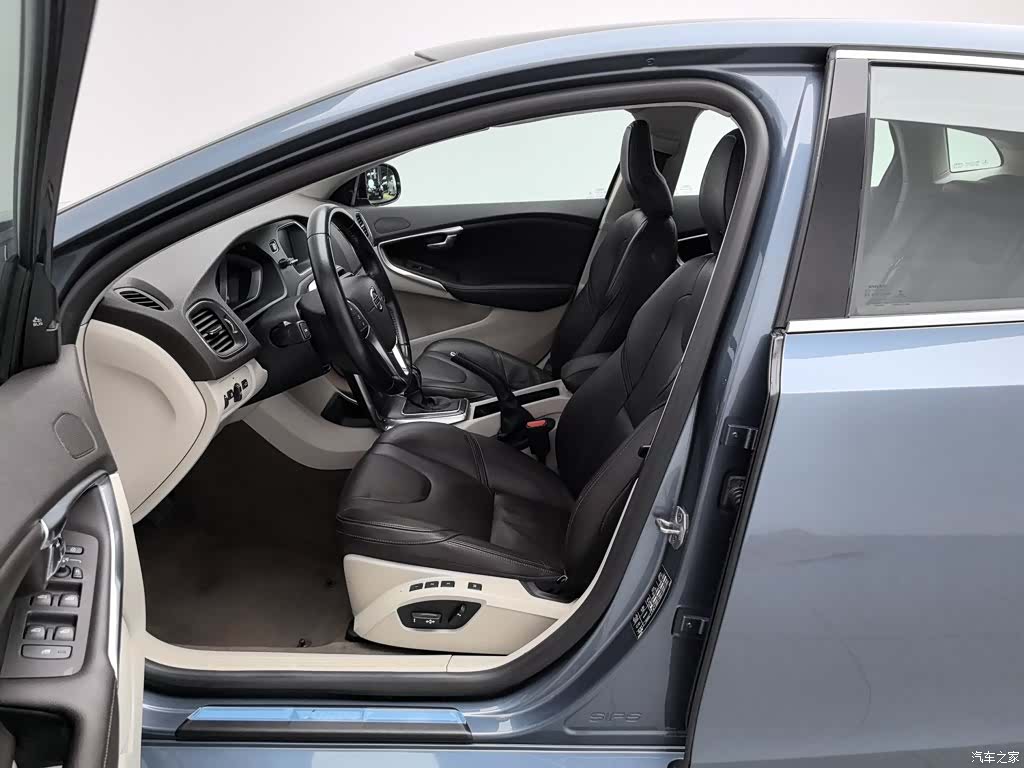 Volvo V40, 2014 10