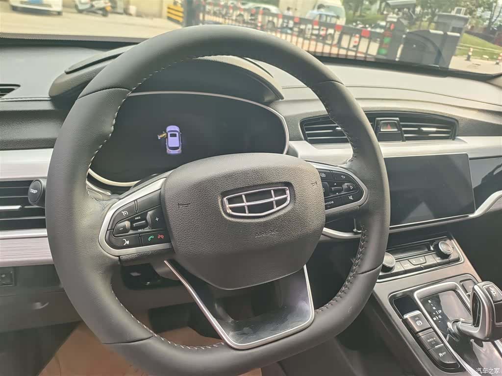 Geely Boyue, 2021 все фото