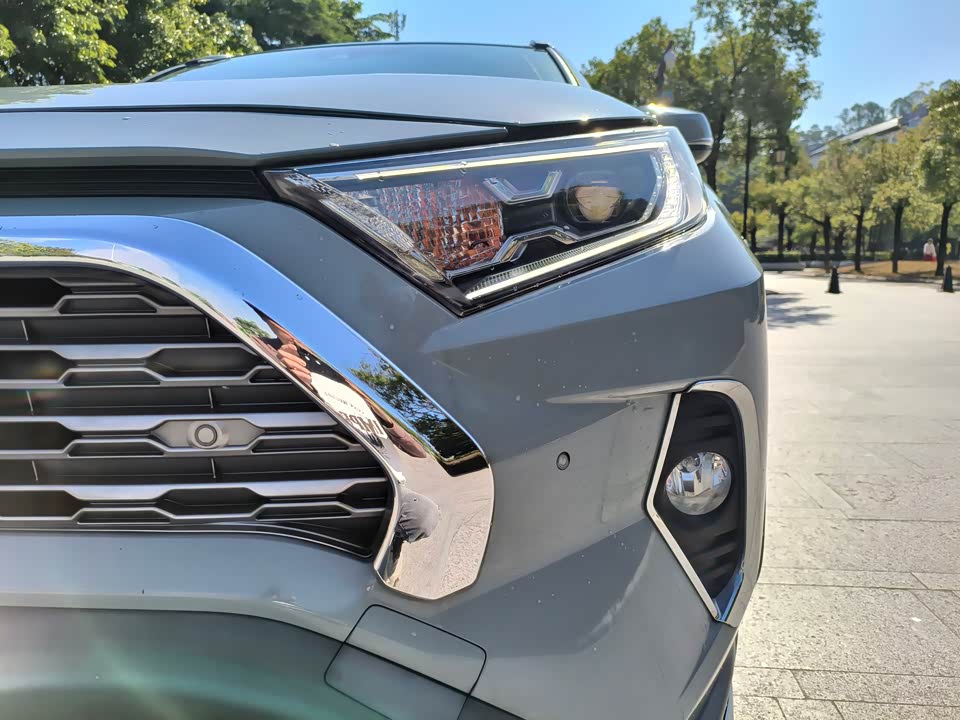 Toyota RAV4 Rongfang