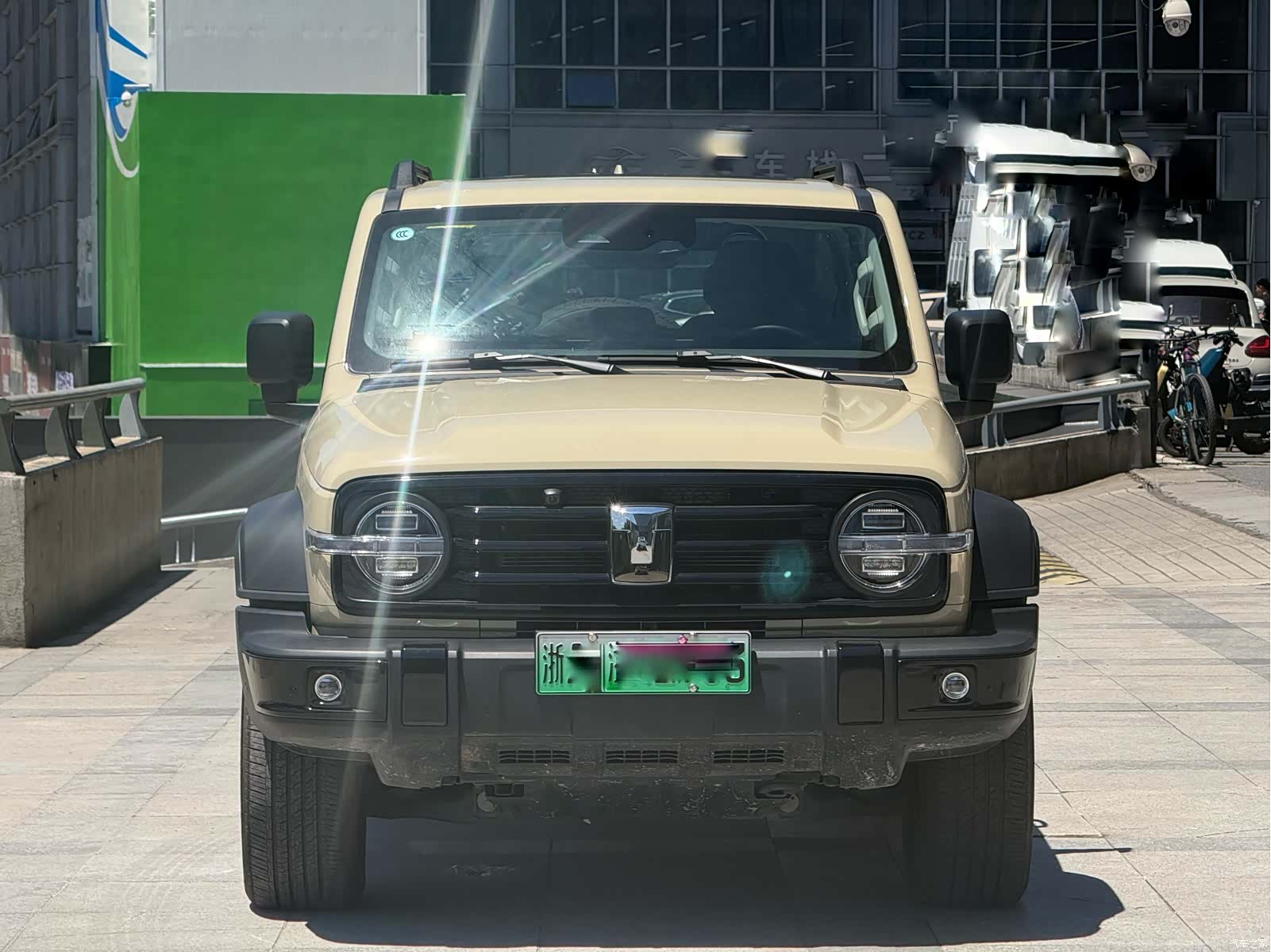 Tank 300, 2025 9