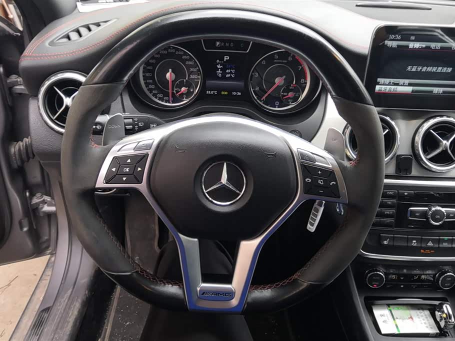 Mercedes-Benz GLA AMG Mercedes-Benz GLA AMG