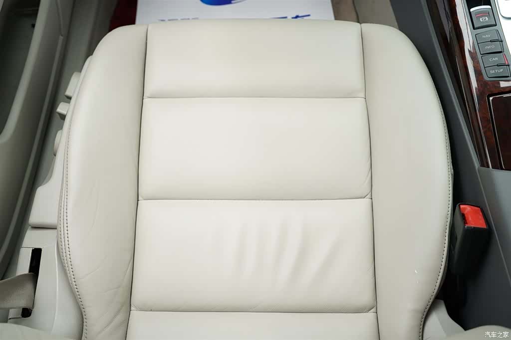 Audi A6L, 2011 20