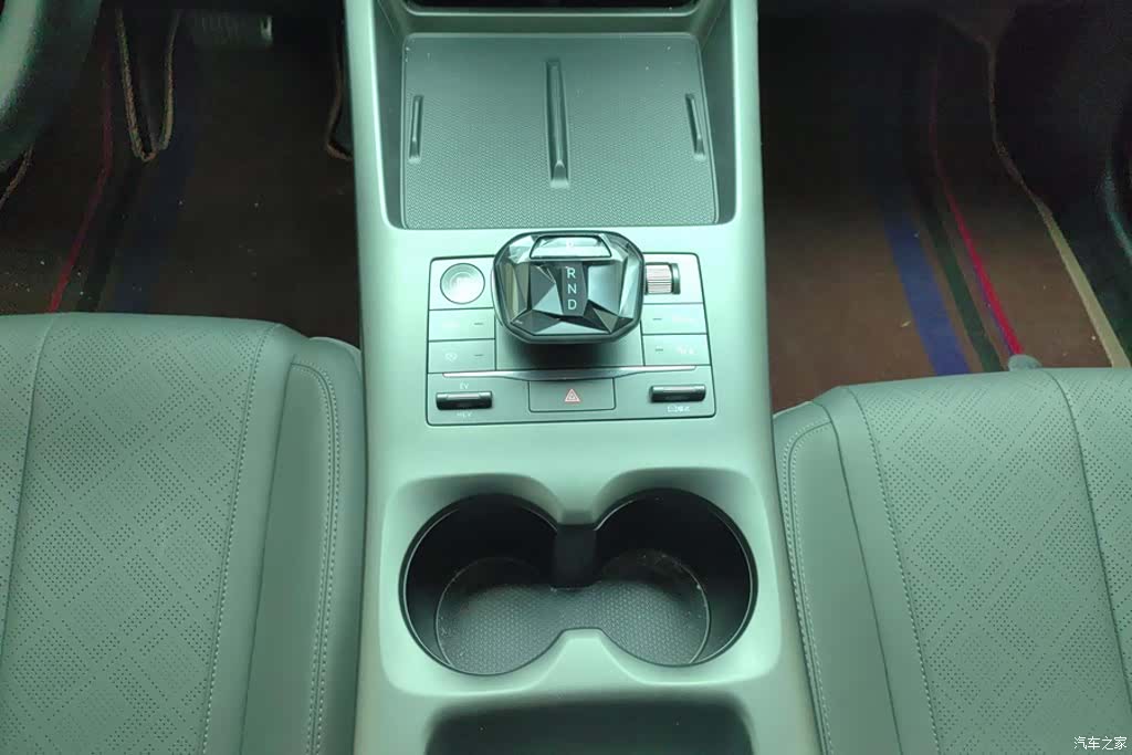 BYD Qin, 2025 16