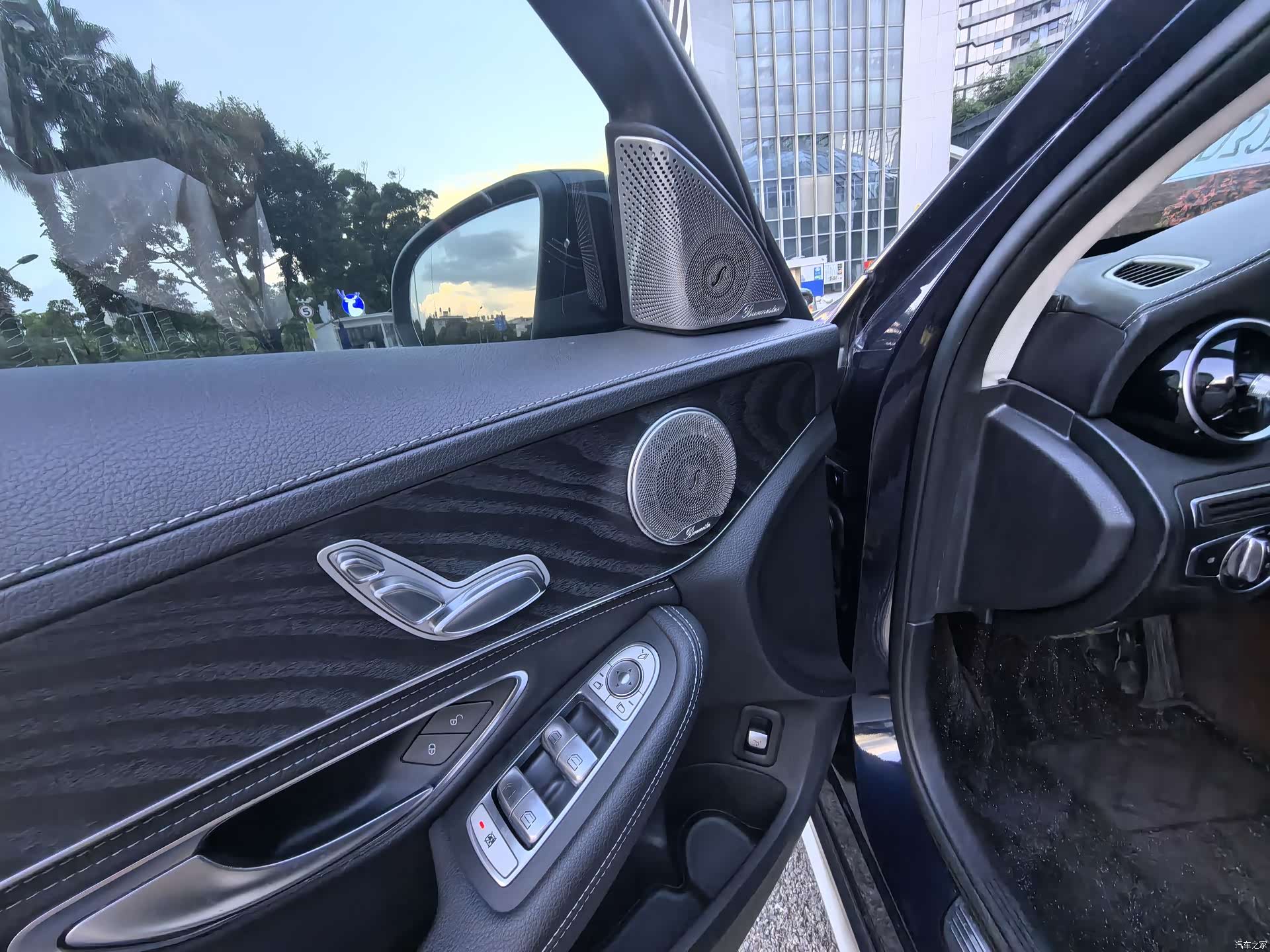Mercedes-Benz C-Class, 2016 9