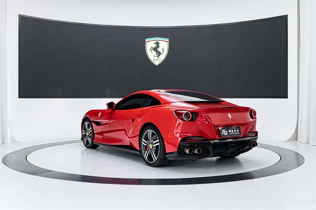 Ferrari Portofino, 2023 6