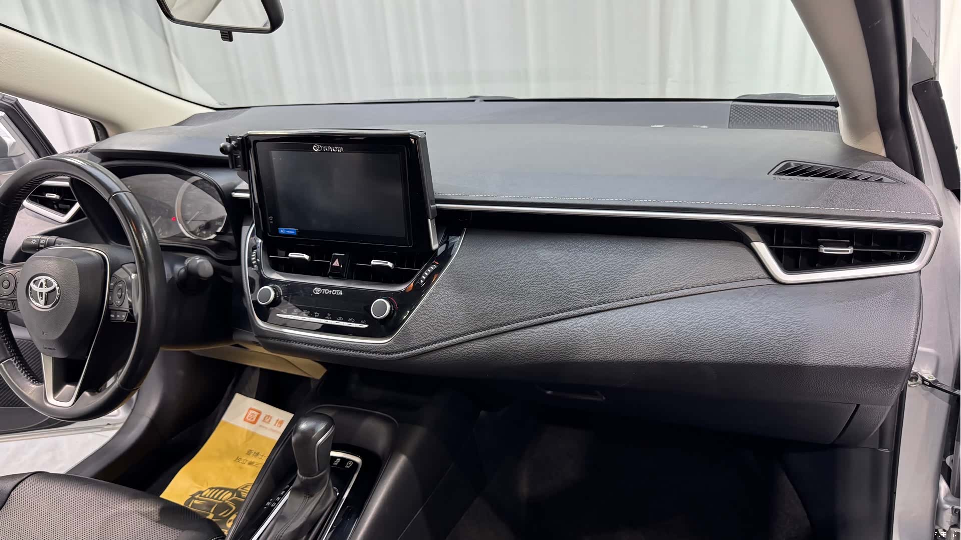Toyota Corolla, 2022 12