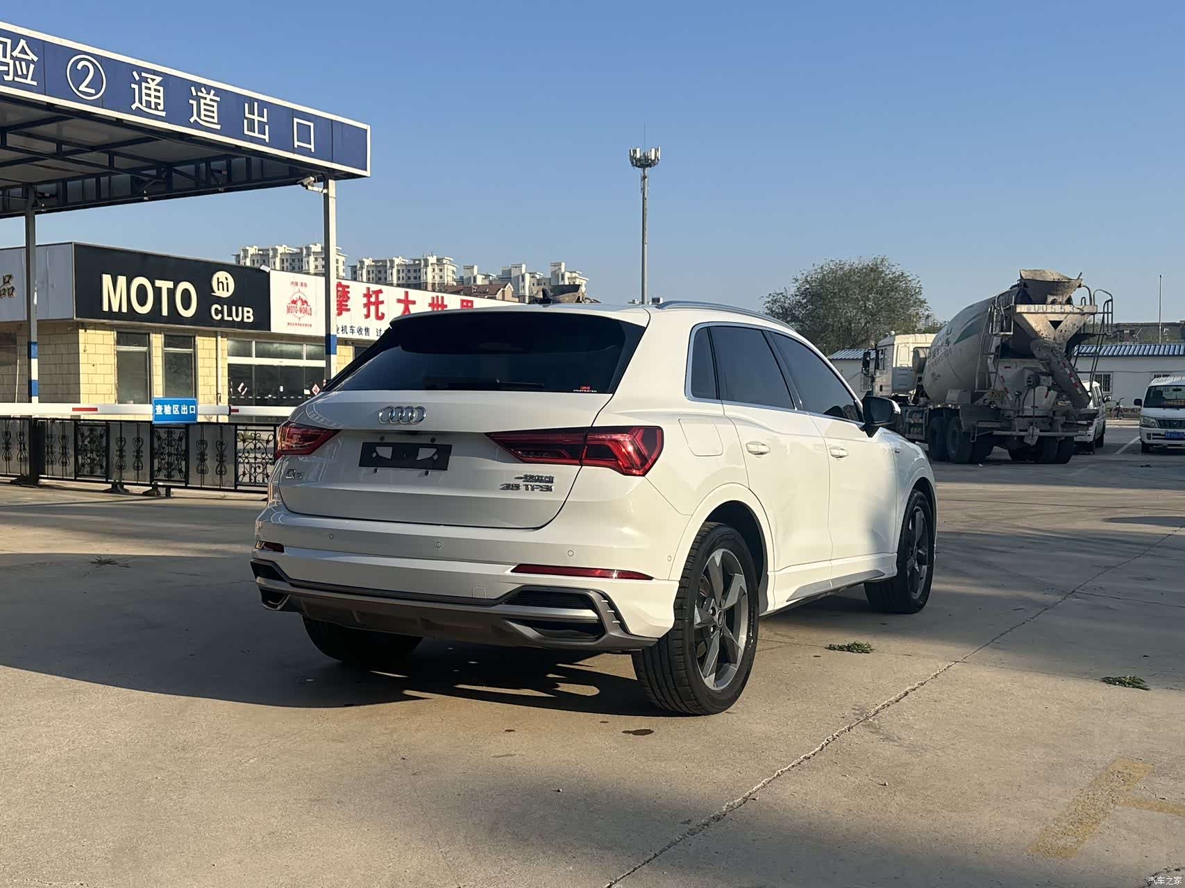 Audi Q3, 2022 2