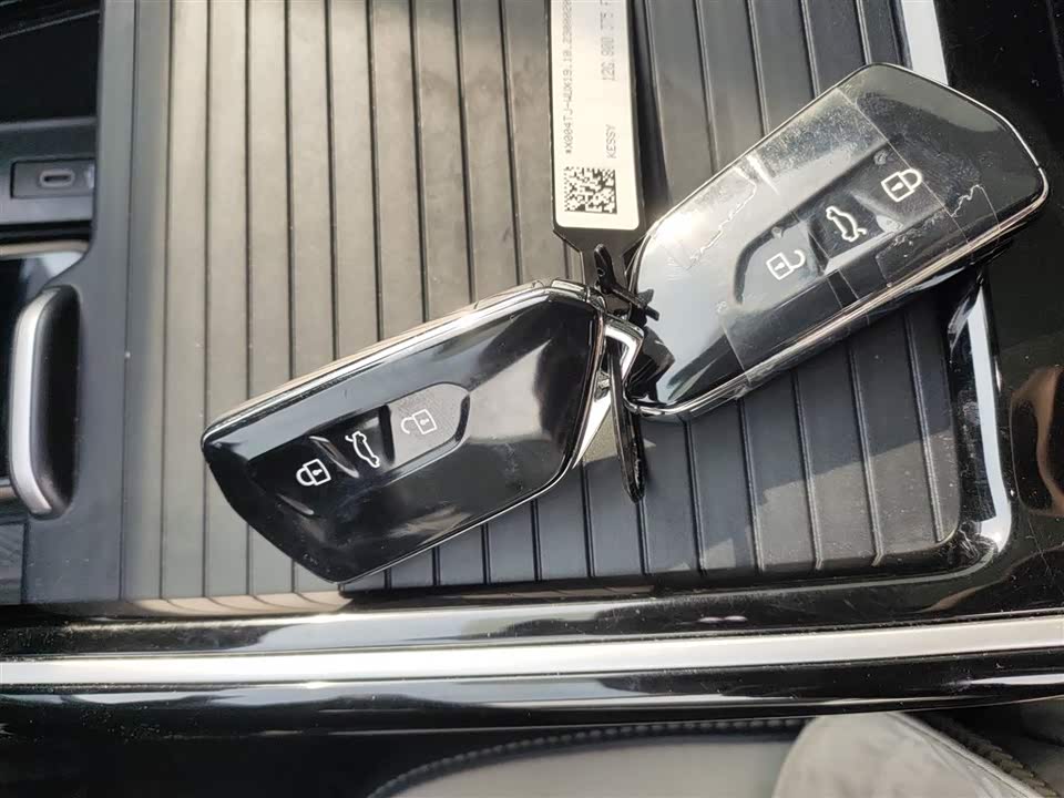 Volkswagen ID.6 CROZZ