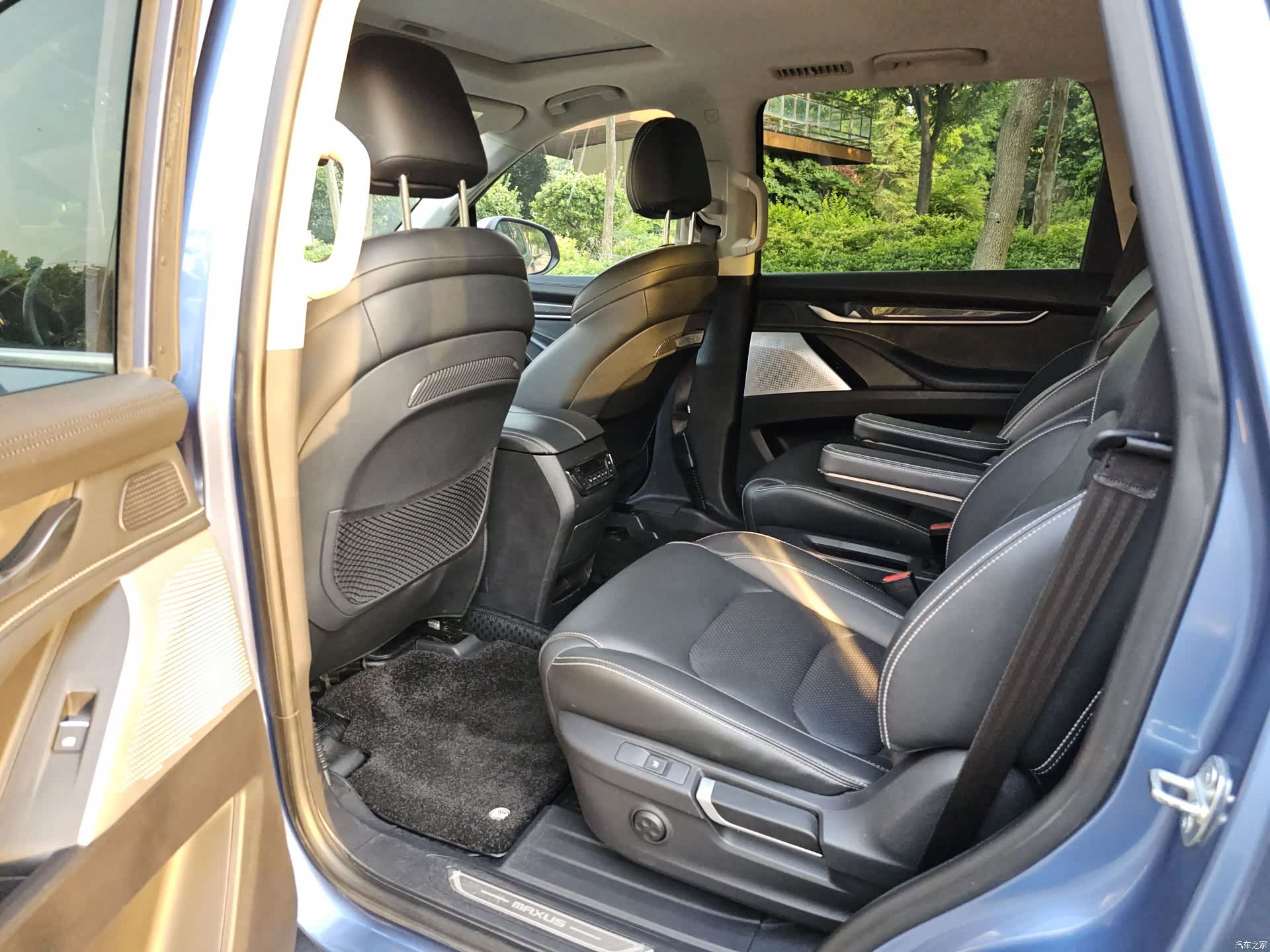 Maxus D90, 2019 11