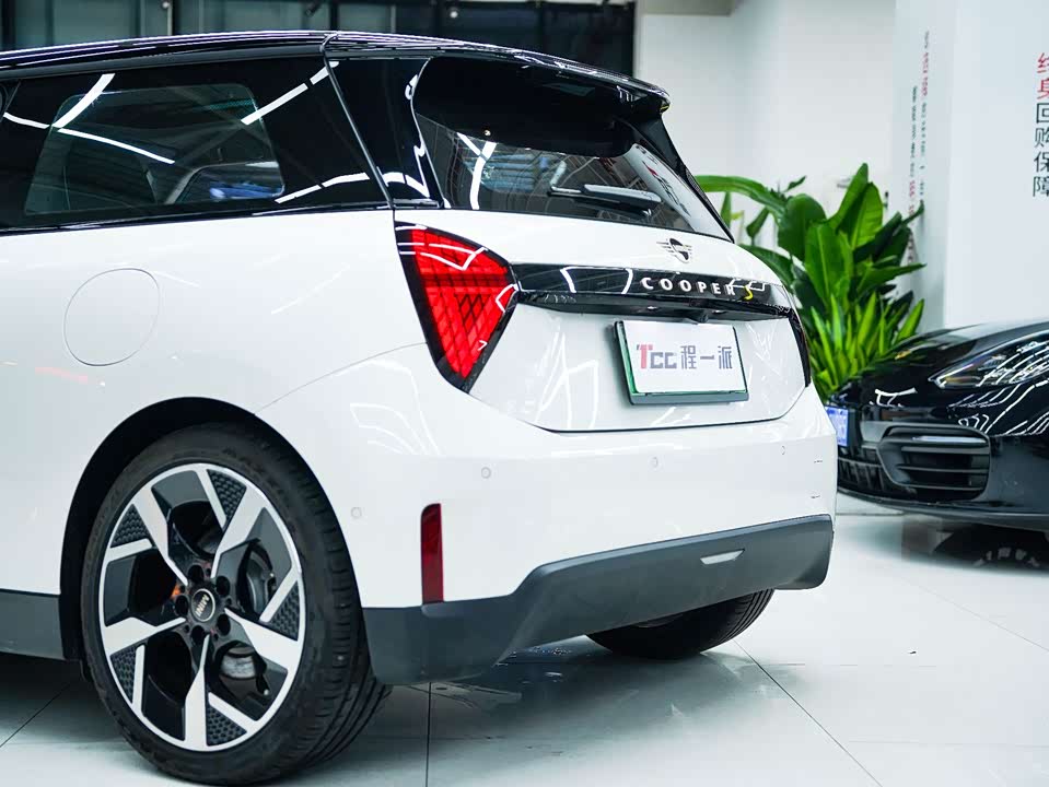 MINI Electric COOPER