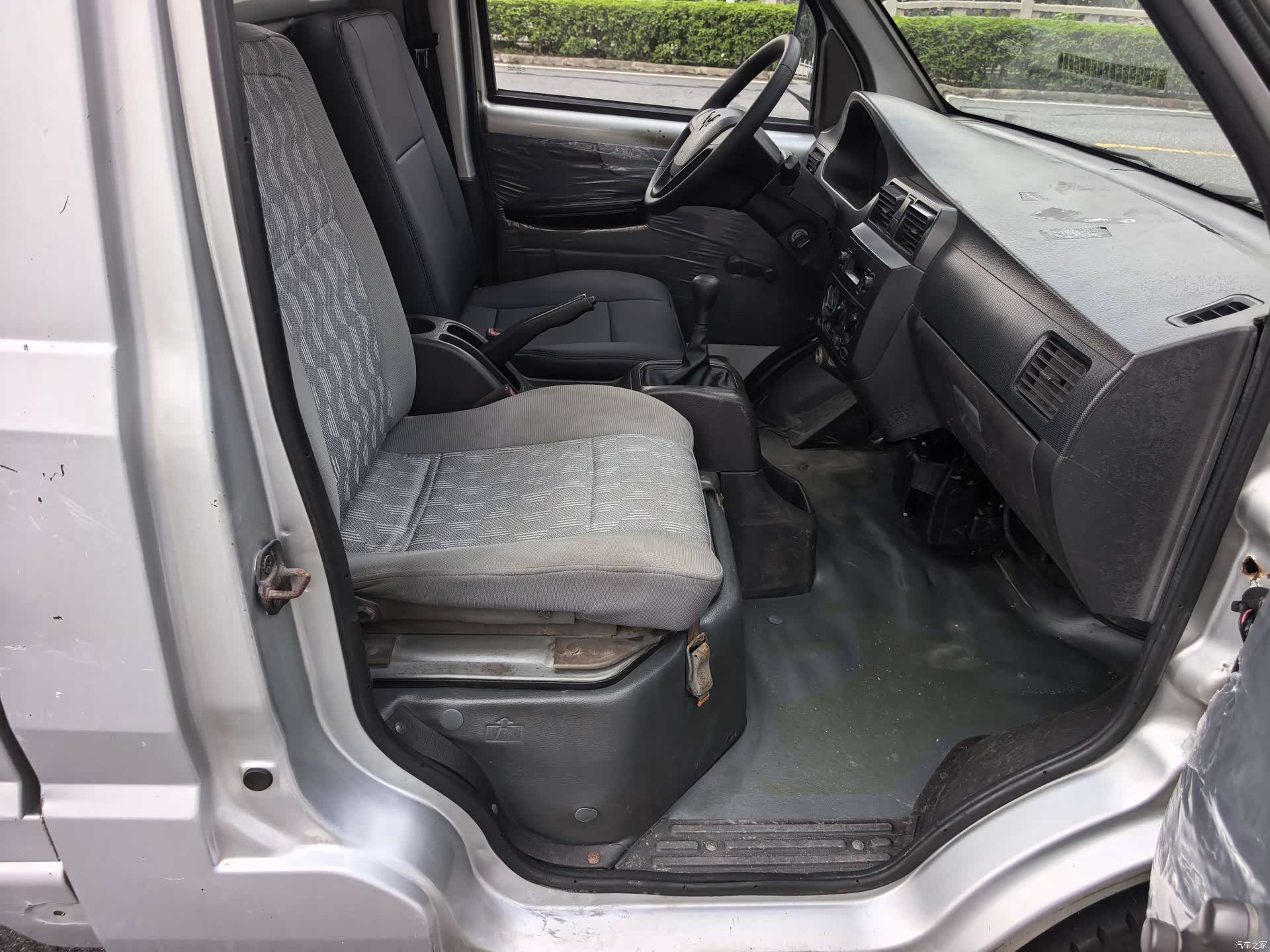 Wuling L3C, 2016 9