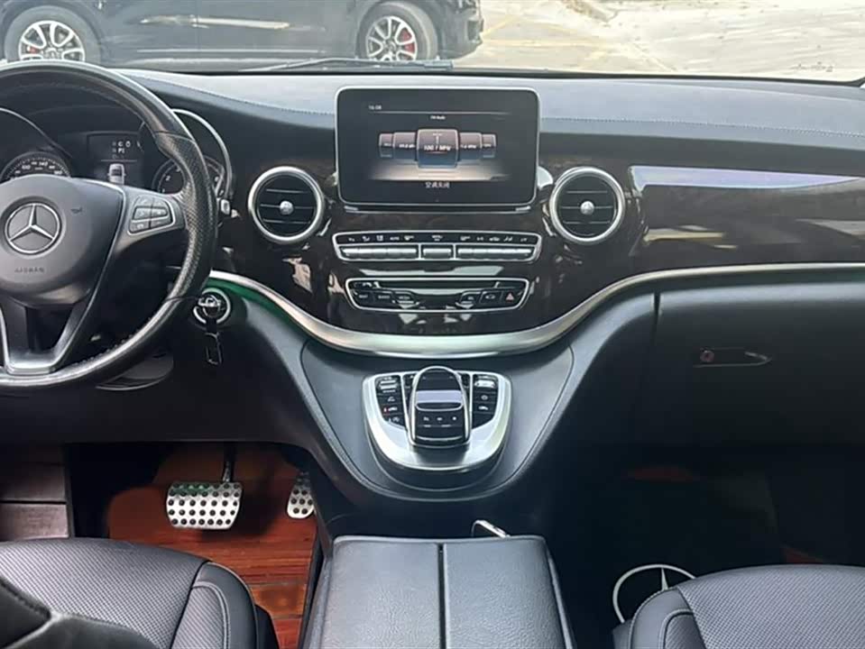 Mercedes-Benz V-class Mercedes-Benz V-class