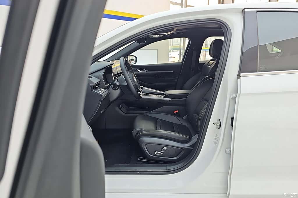 Geely Preface, 2024 9