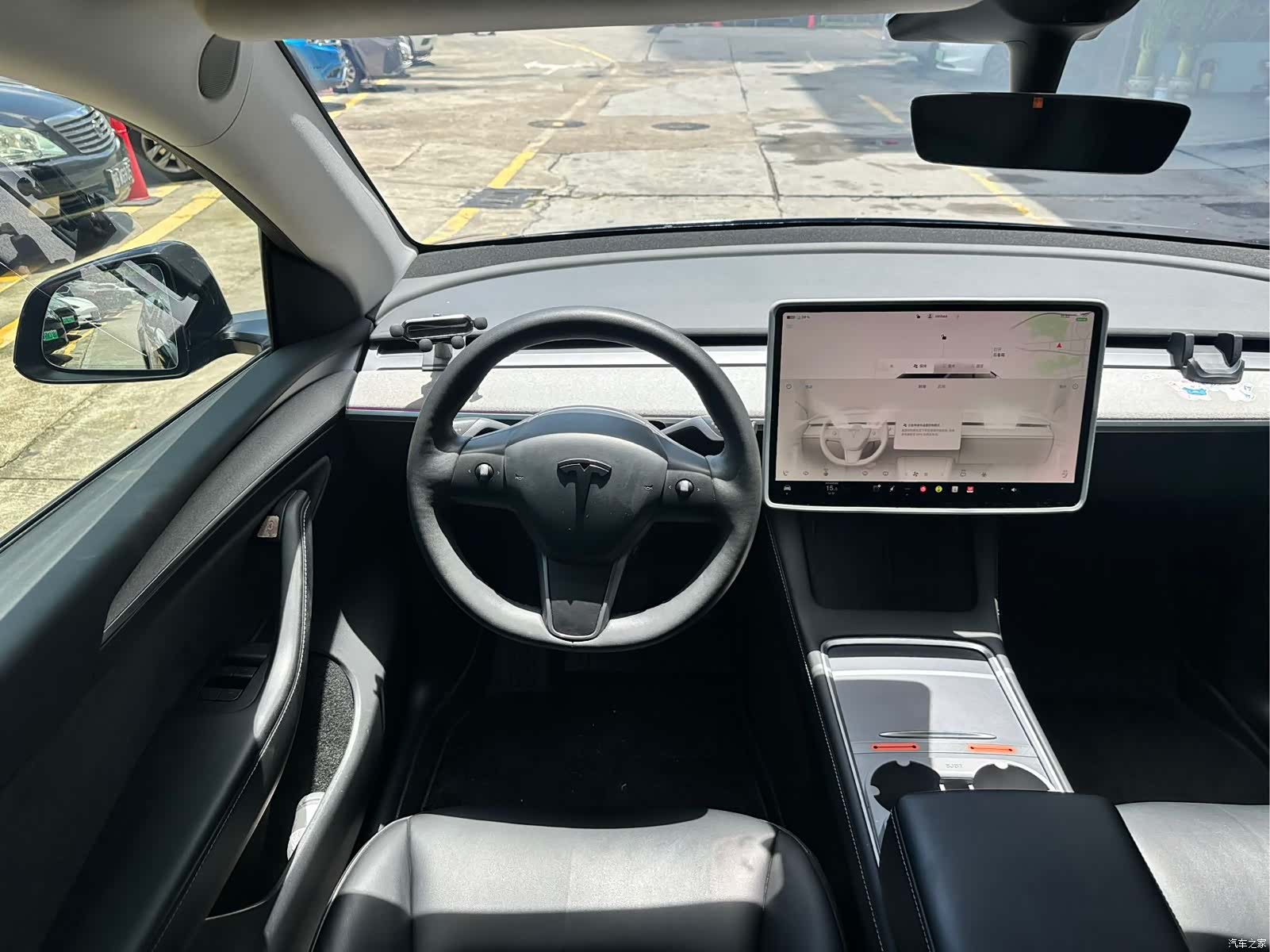 Tesla Model Y, 2024 15