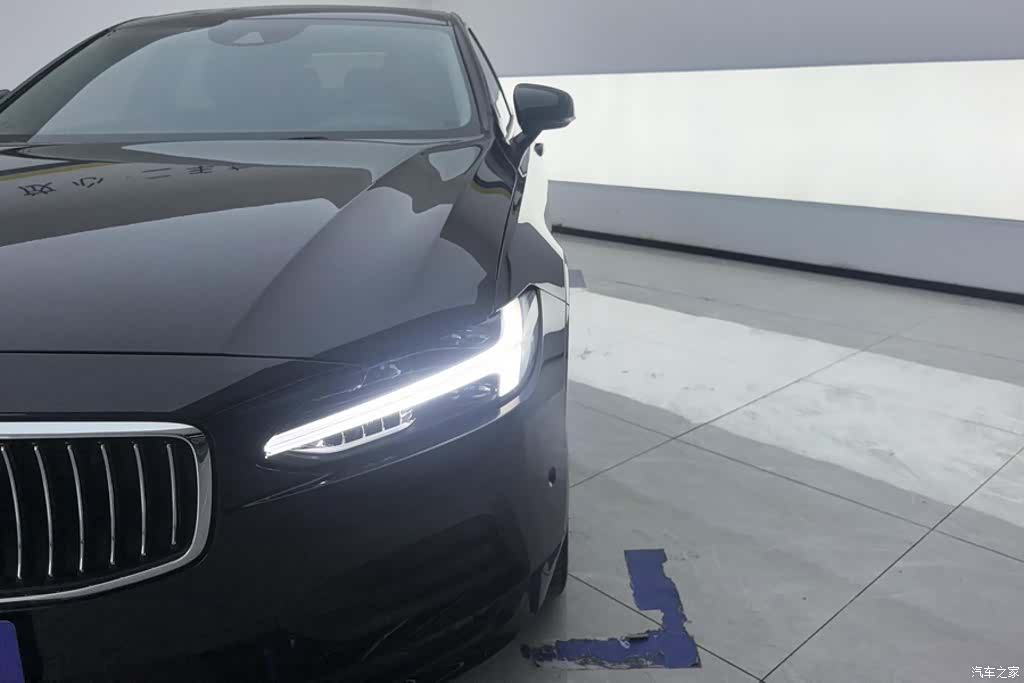 Volvo S90, 2017 все фото