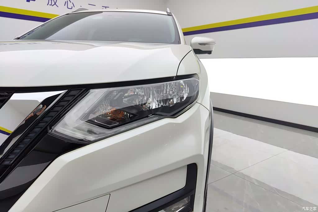 Nissan X-Trail, 2018 все фото
