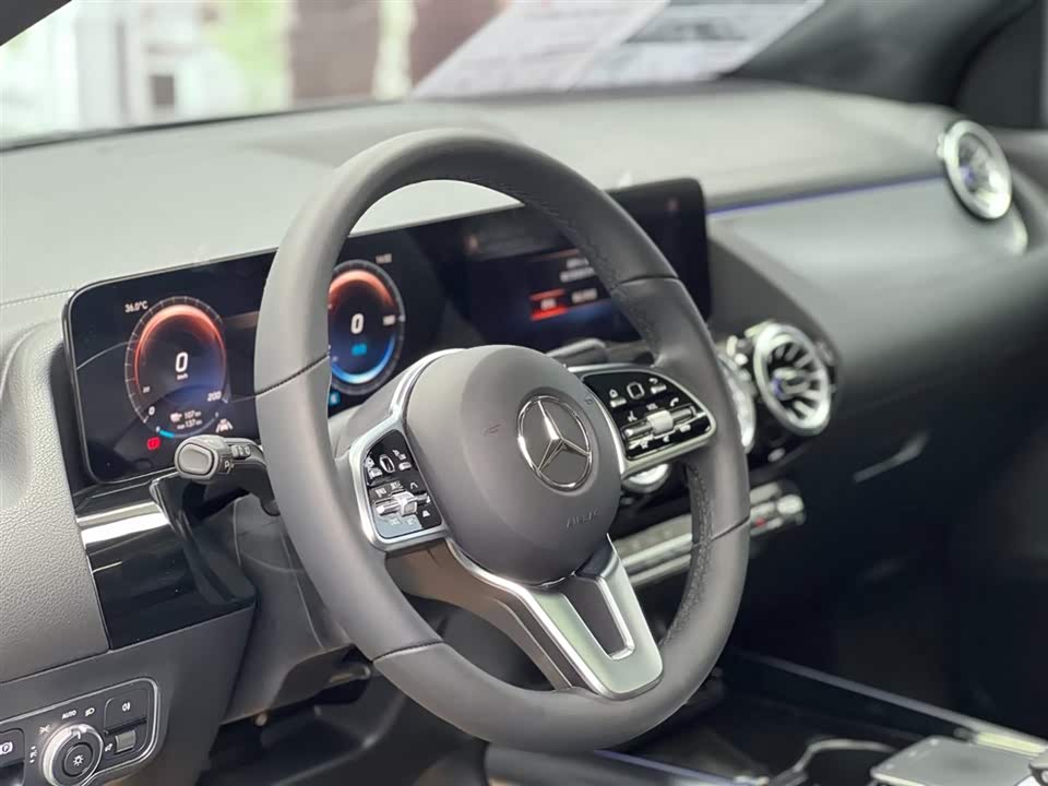 Mercedes-Benz EQA Mercedes-Benz EQA
