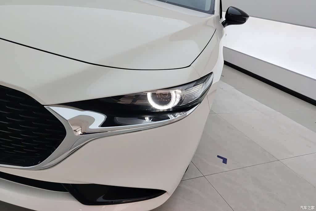 Mazda Mazda3, 2020 все фото