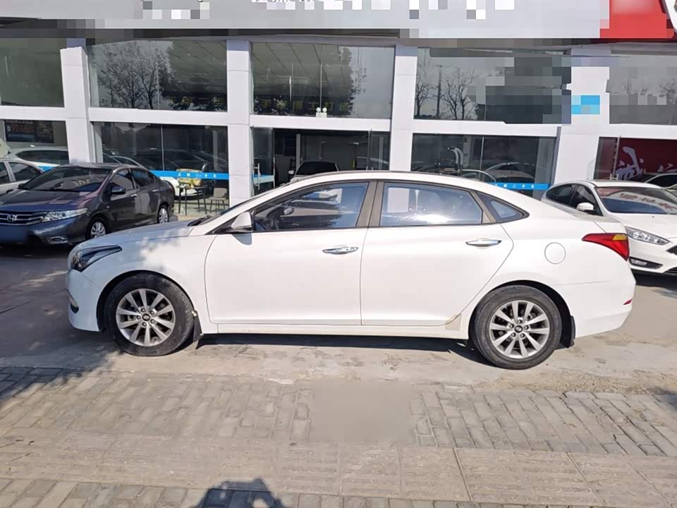 Hyundai Name picture