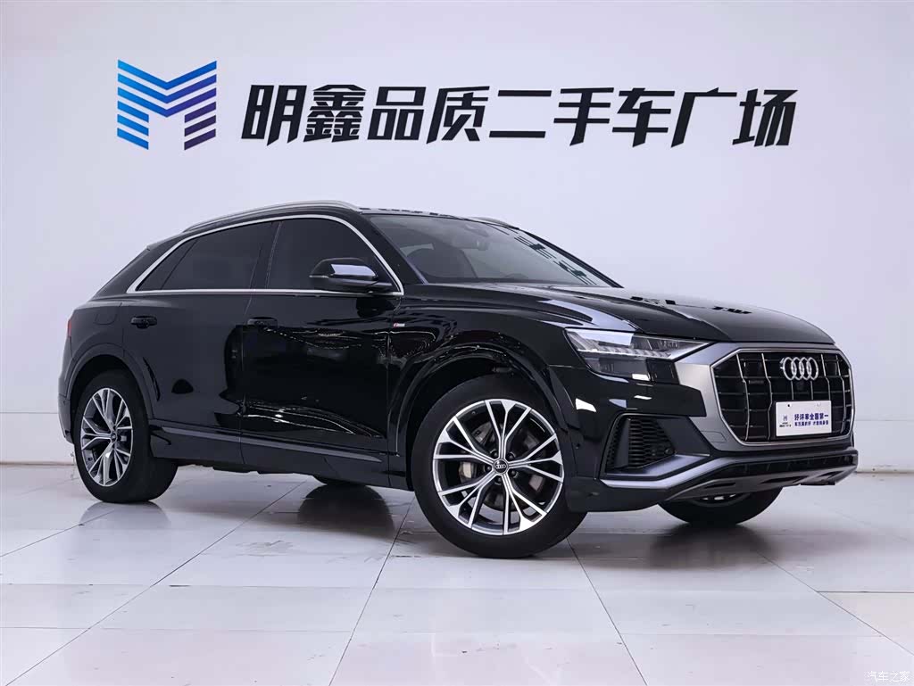 Audi Q8, 2023 все фото