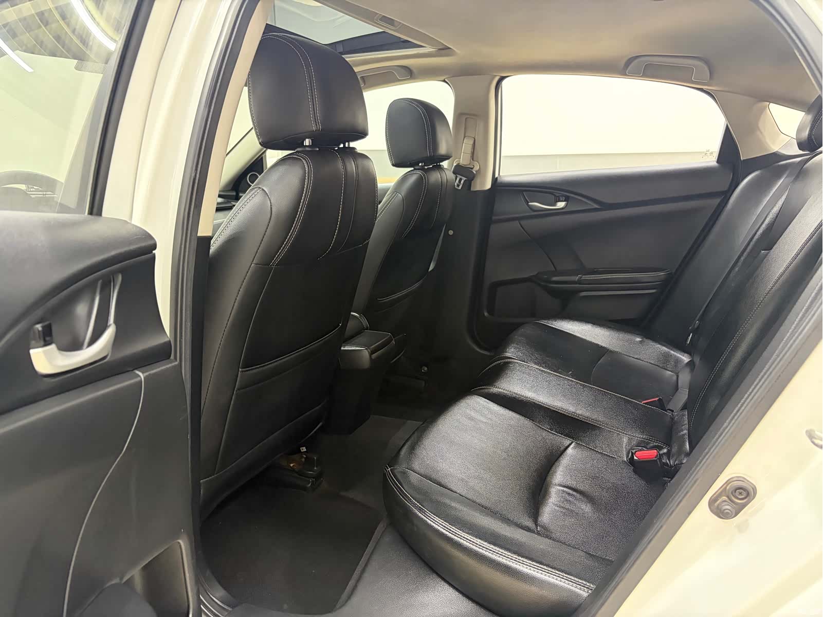 Honda Civic, 2018 все фото