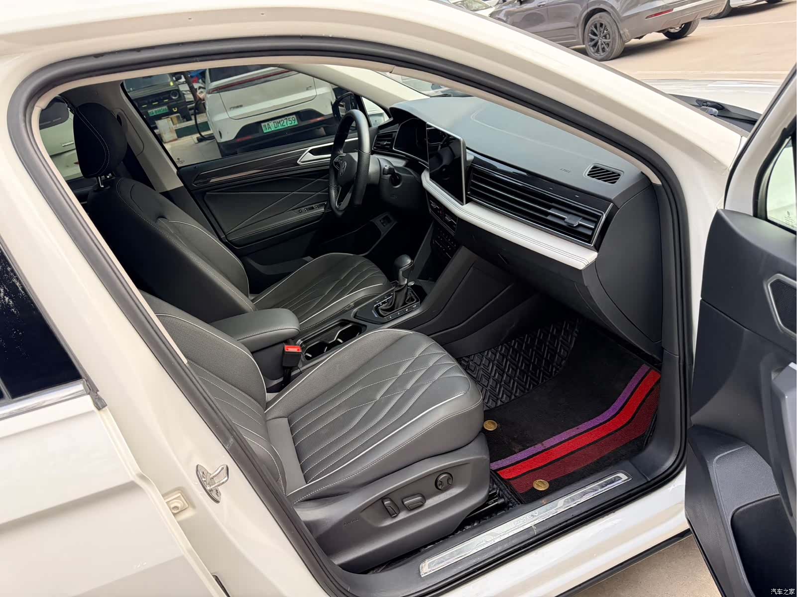 Volkswagen Tiguan L, 2022 14