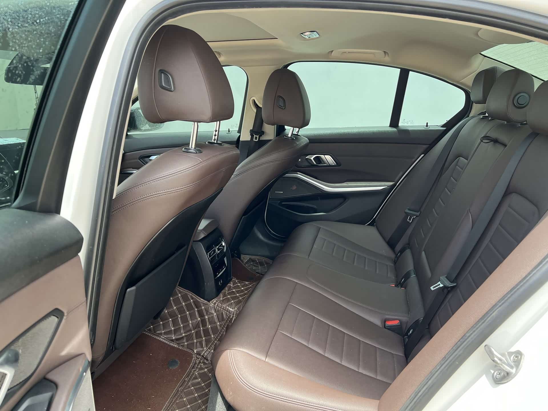 BMW 3 Series, 2019 все фото