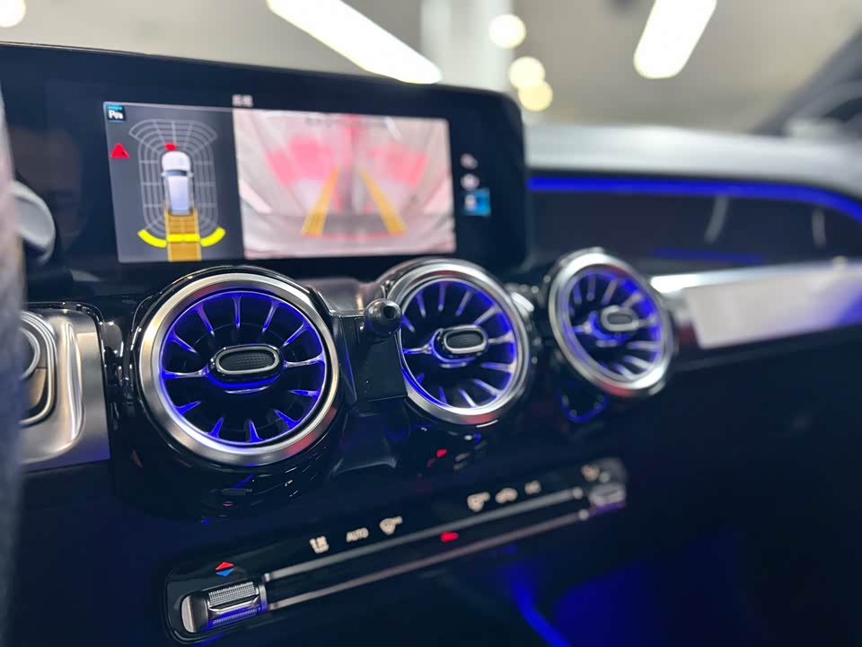 Mercedes-Benz GLB AMG