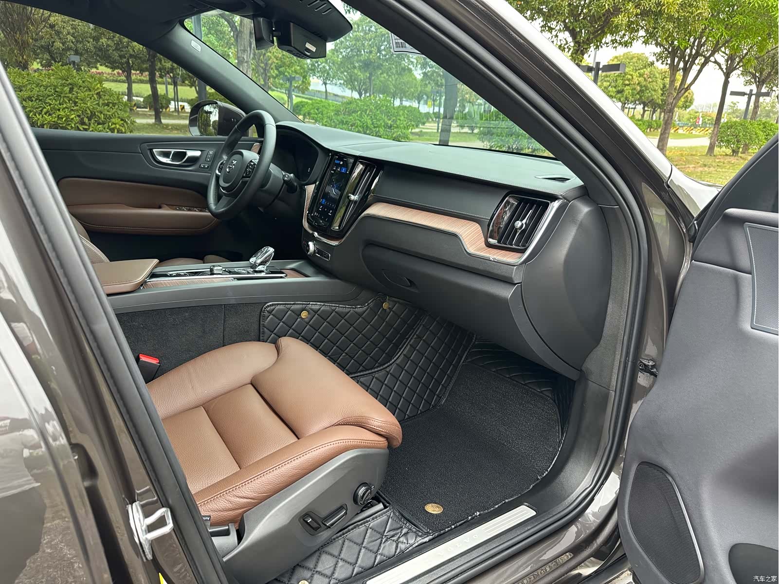 Volvo XC60, 2024 4