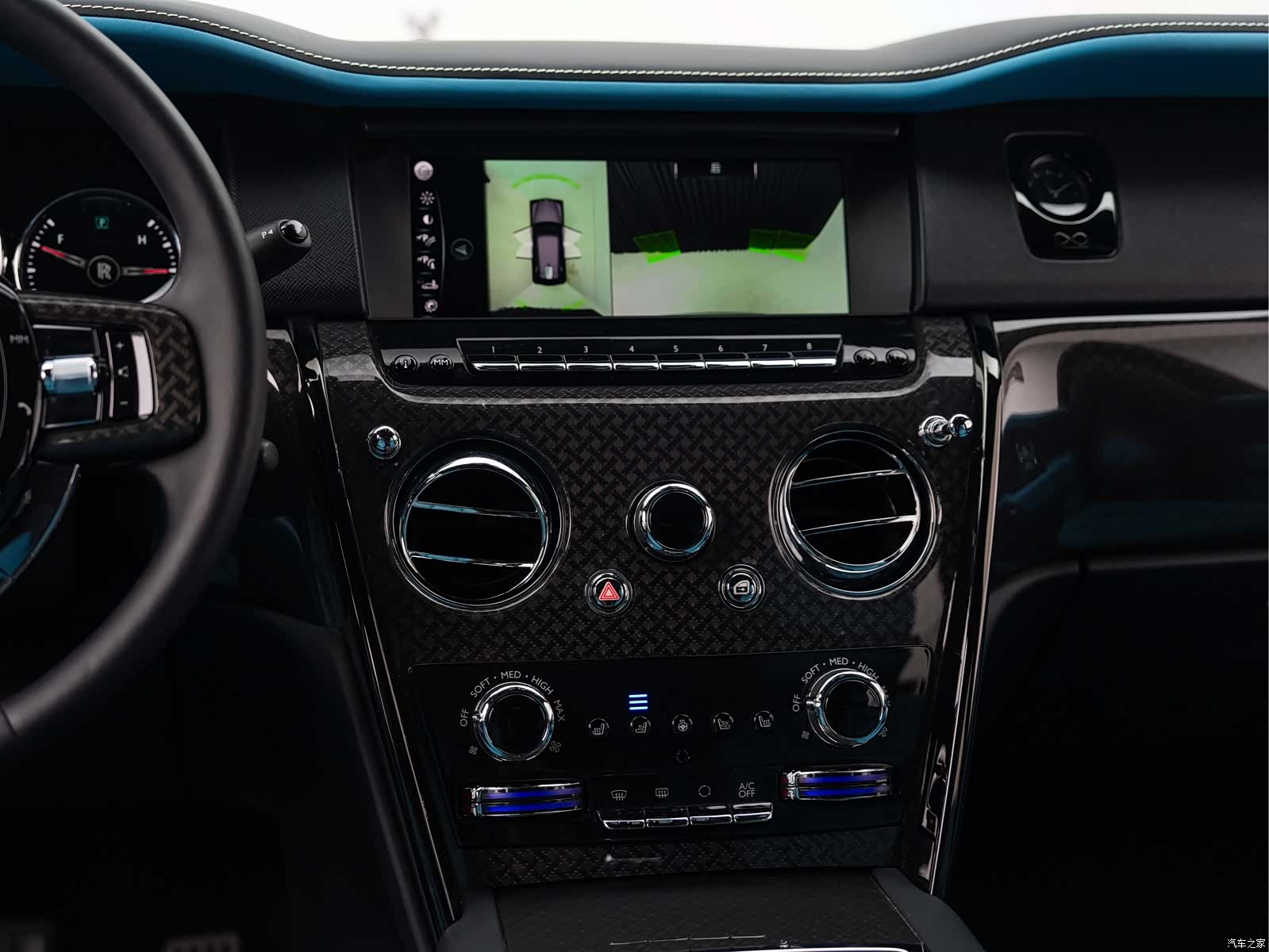 Rolls-Royce Cullinan, 2022 16