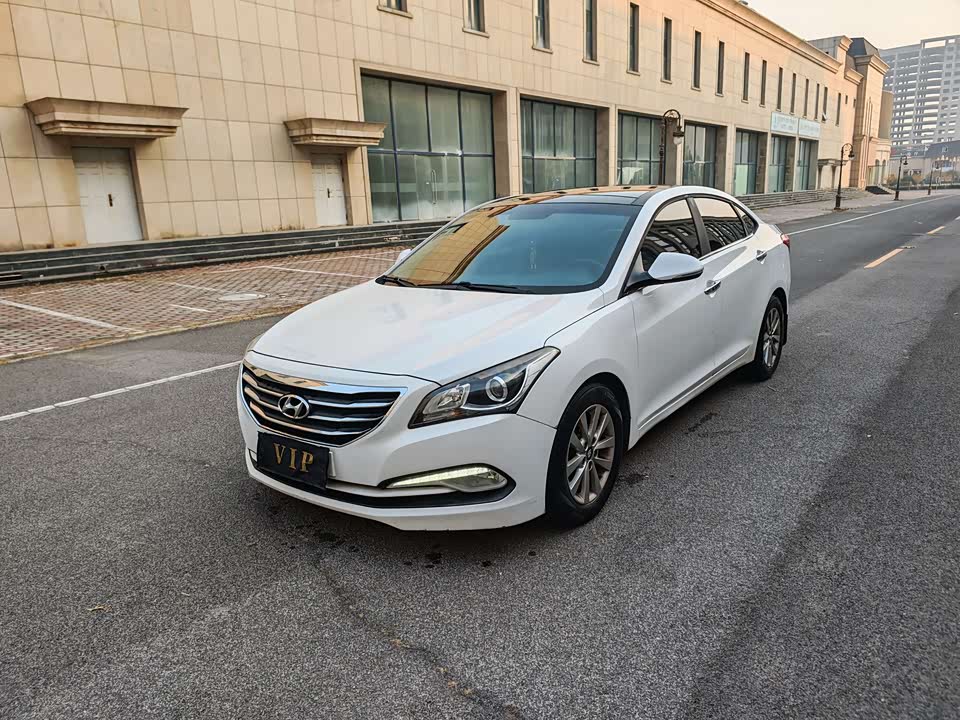 Hyundai Name picture