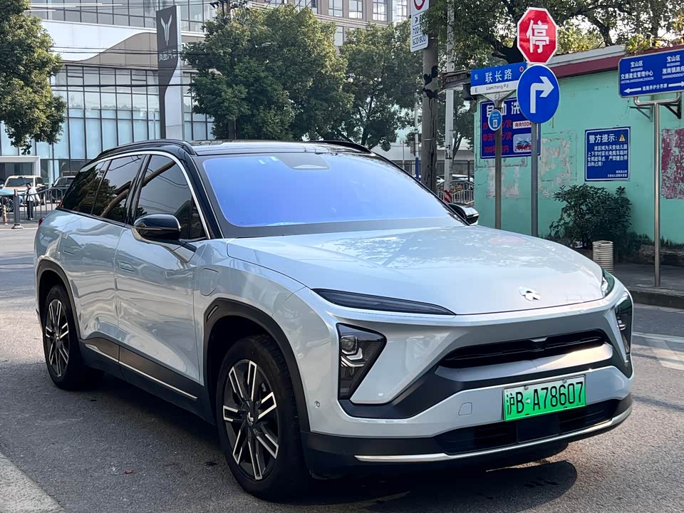 NIO ES6