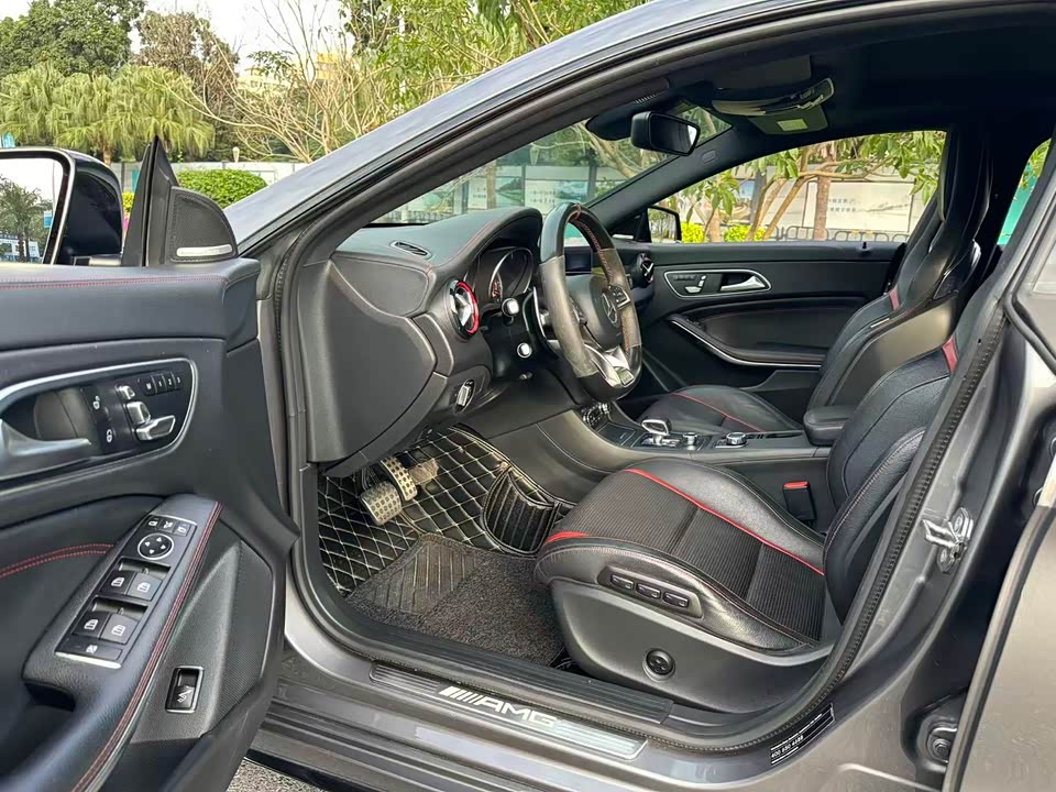 Mercedes-Benz CLA AMG