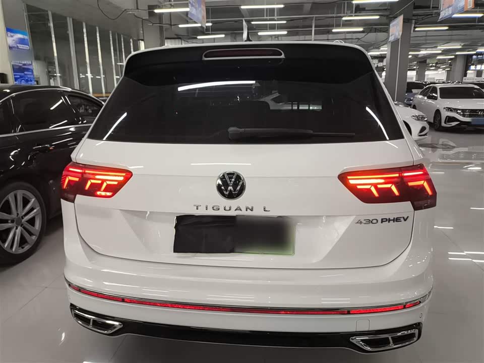 Volkswagen Tiguan L