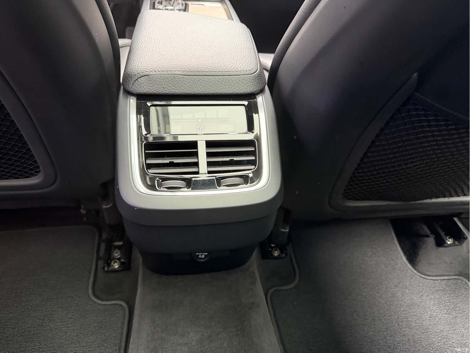 Volvo XC60, 2018 9