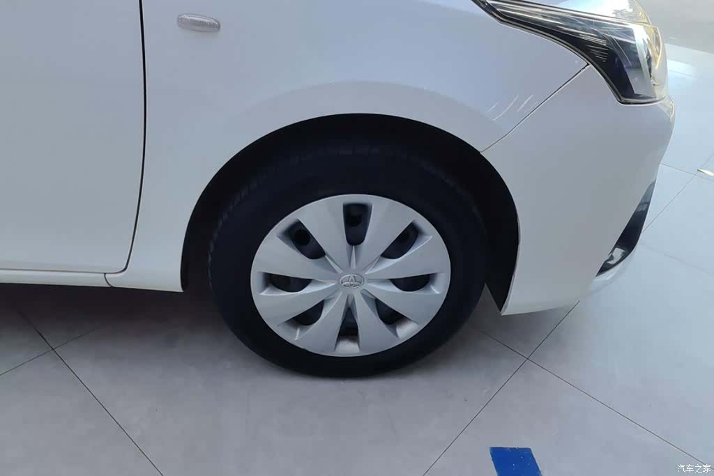 Toyota YARiS L, 2019 6