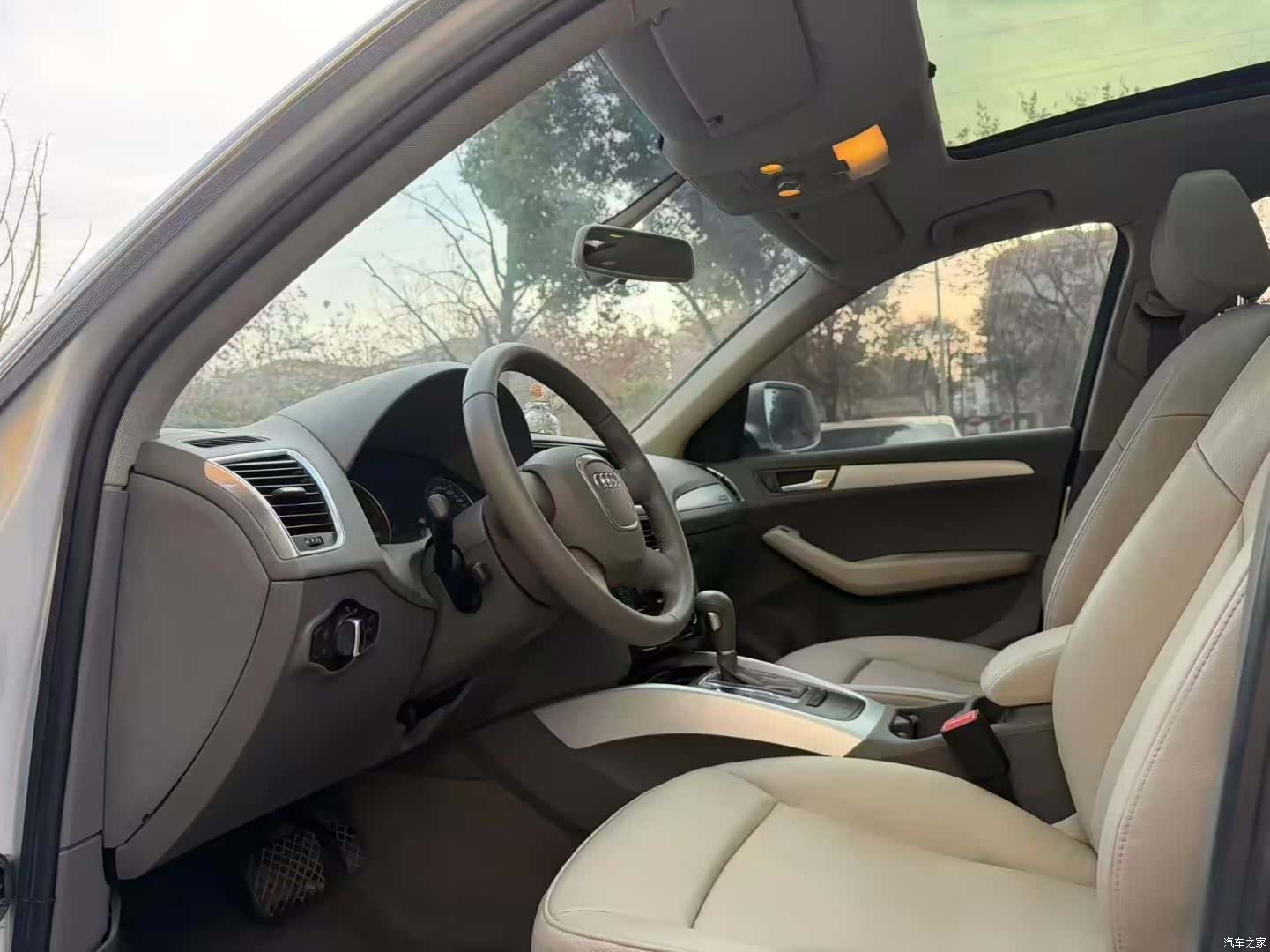 Audi Q5, 2010 8