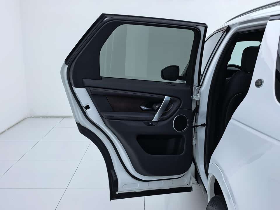 Land Rover Discover sports