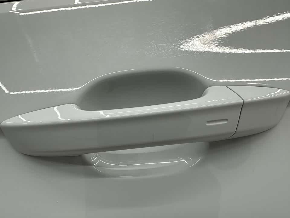 Volkswagen Exploring the shadow