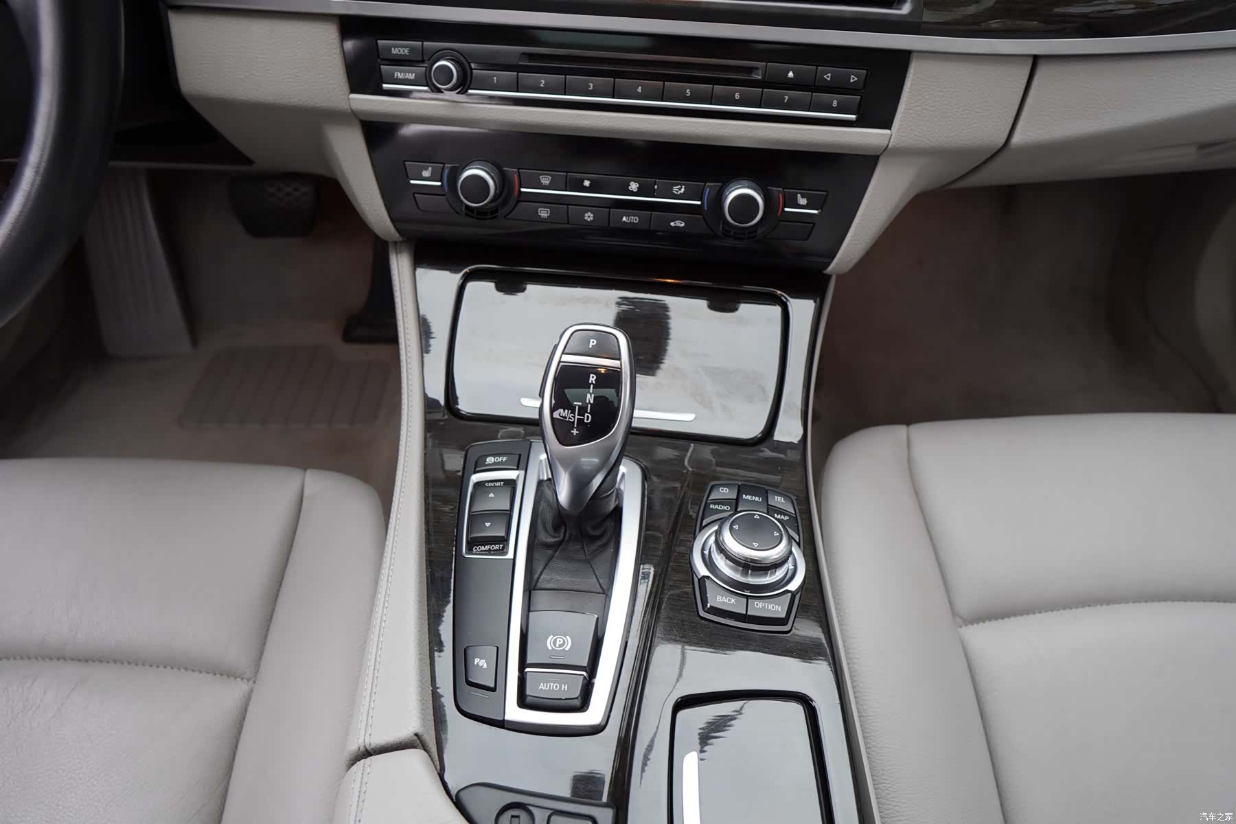 BMW 5 Series, 2012 10